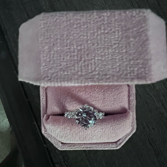 Novarose ring - Picture 4 of 5